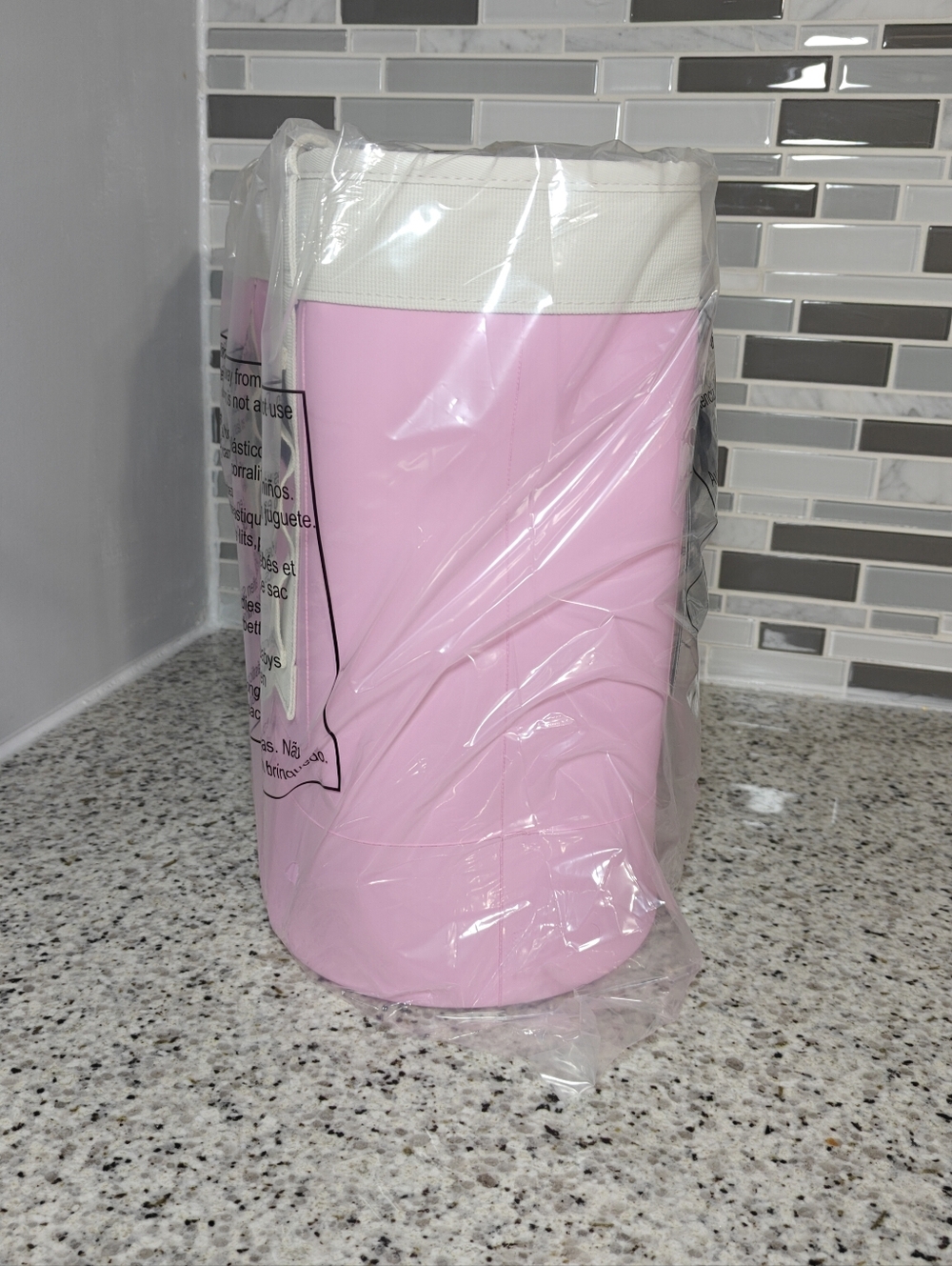 Yeti Camino 20 Carryall Tote Bag (Power Pink/Aspen) - Picture 3 of 15